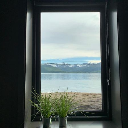 Bedehuset Basecamp Senja Hotell Skaland Eksteriør bilde