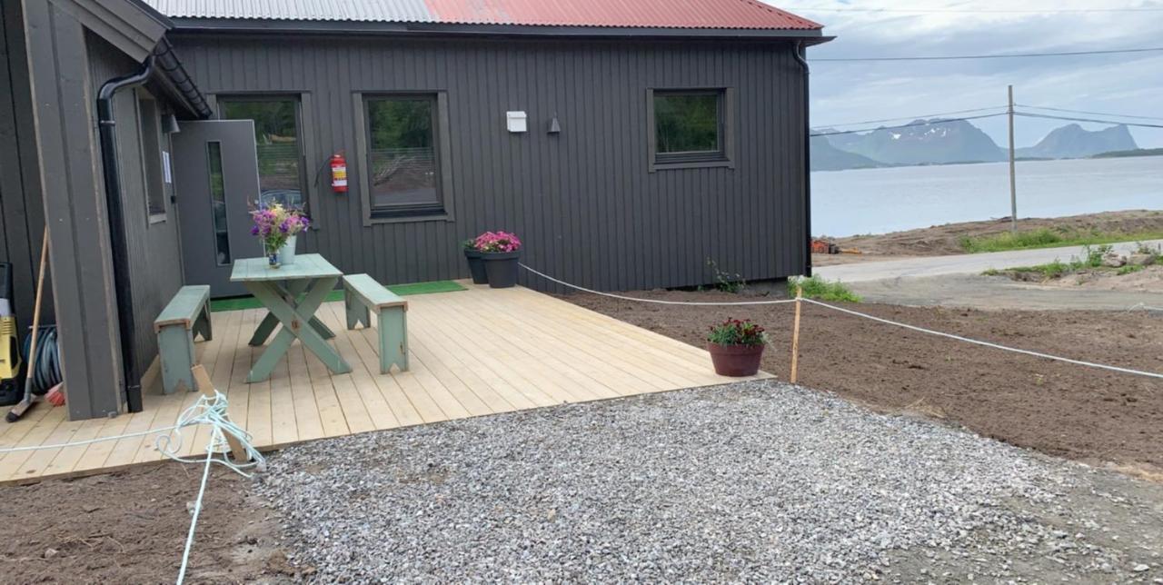 Bedehuset Basecamp Senja Hotell Skaland Eksteriør bilde