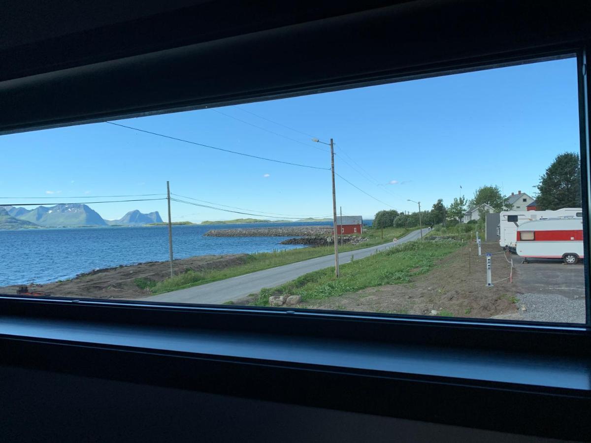 Bedehuset Basecamp Senja Hotell Skaland Eksteriør bilde